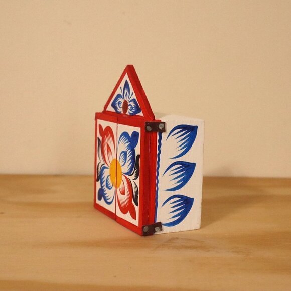 Nativity Scene Diorama Retablo Wood Box Peruvian Folk Art 4" Tall - Picture 7 of 8